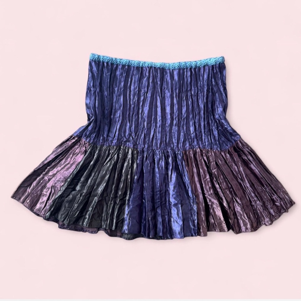Women's Iridescent Pleated Mini Skirt - Purple Ombre